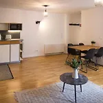 Madflats S-bahn Friedenau Apartment Berlin