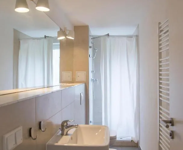 Madflats S-bahn Friedenau Appartement