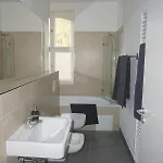 Madflats S-bahn Friedenau Appartement