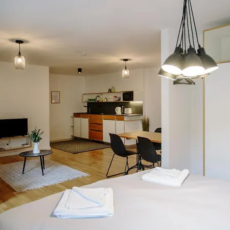 Madflats S-bahn Friedenau * Βερολίνο