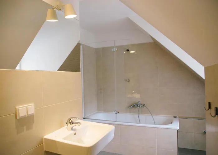 Madflats S-bahn Friedenau * برلين